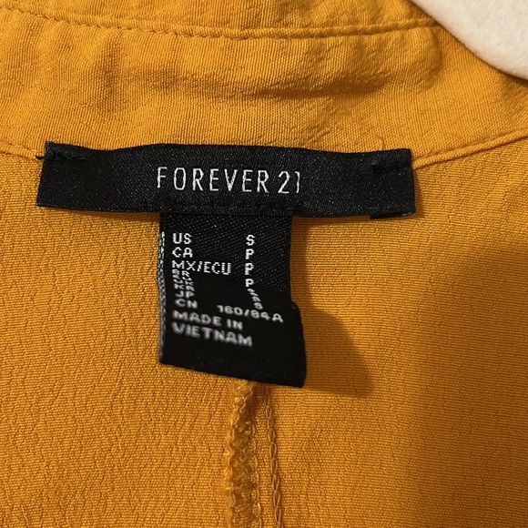 Yellow blouse - Picture 2 of 3